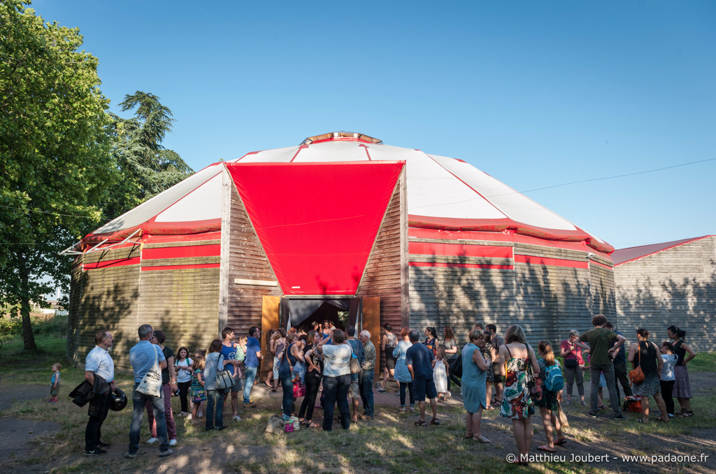 Le Cirque en Bois